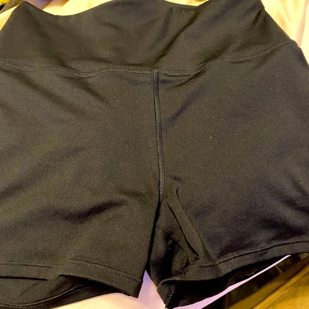 Black, Pink(VS) brand, Spandex!